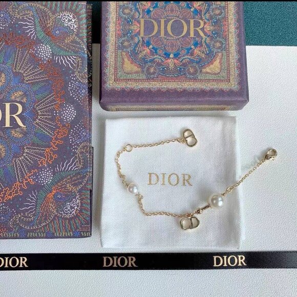 Dior CD Logo Pearl Bracelet - Picture 8 of 8